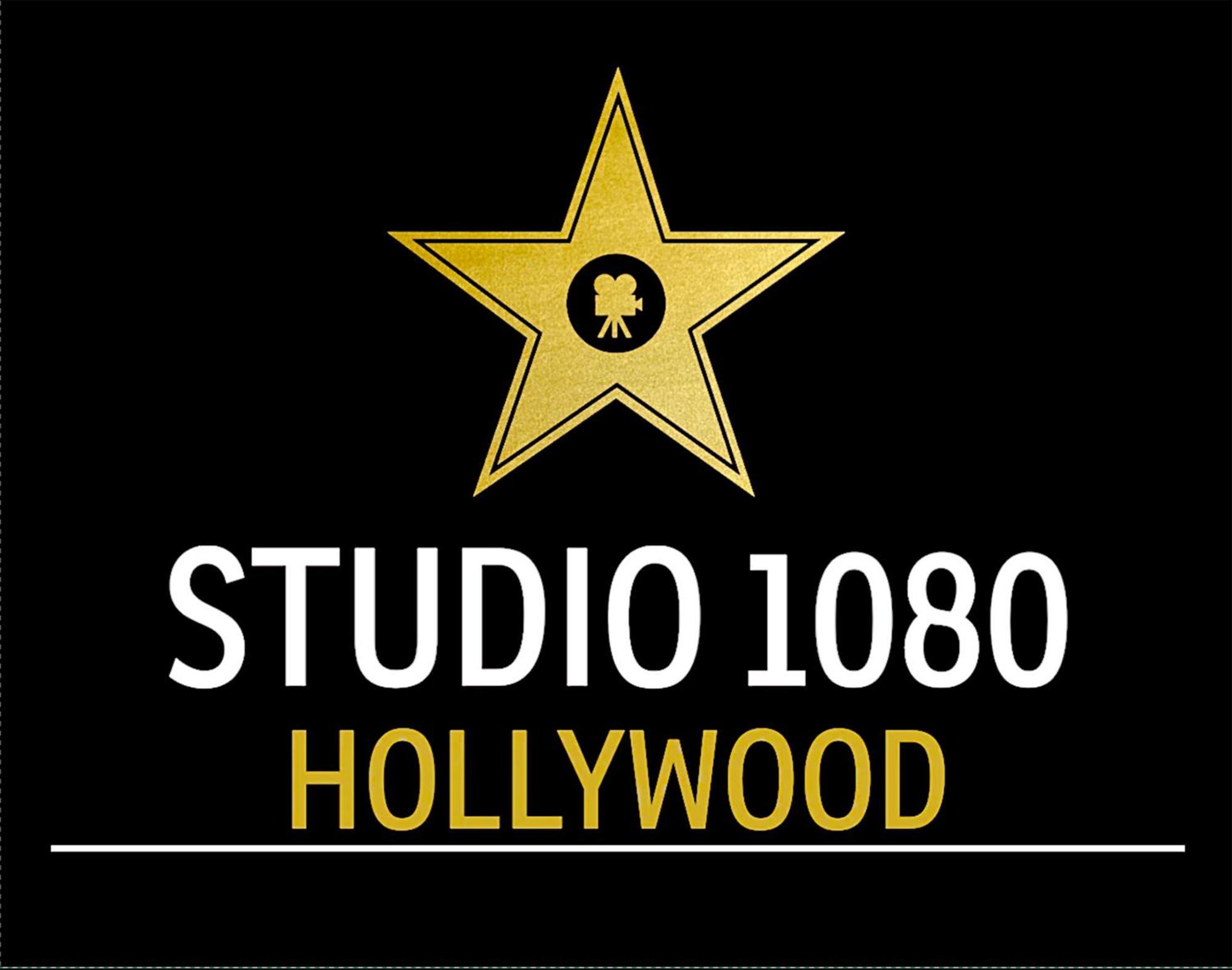 Hollywood Hills Jetliner Views At 1080 Hollywood Apartment *