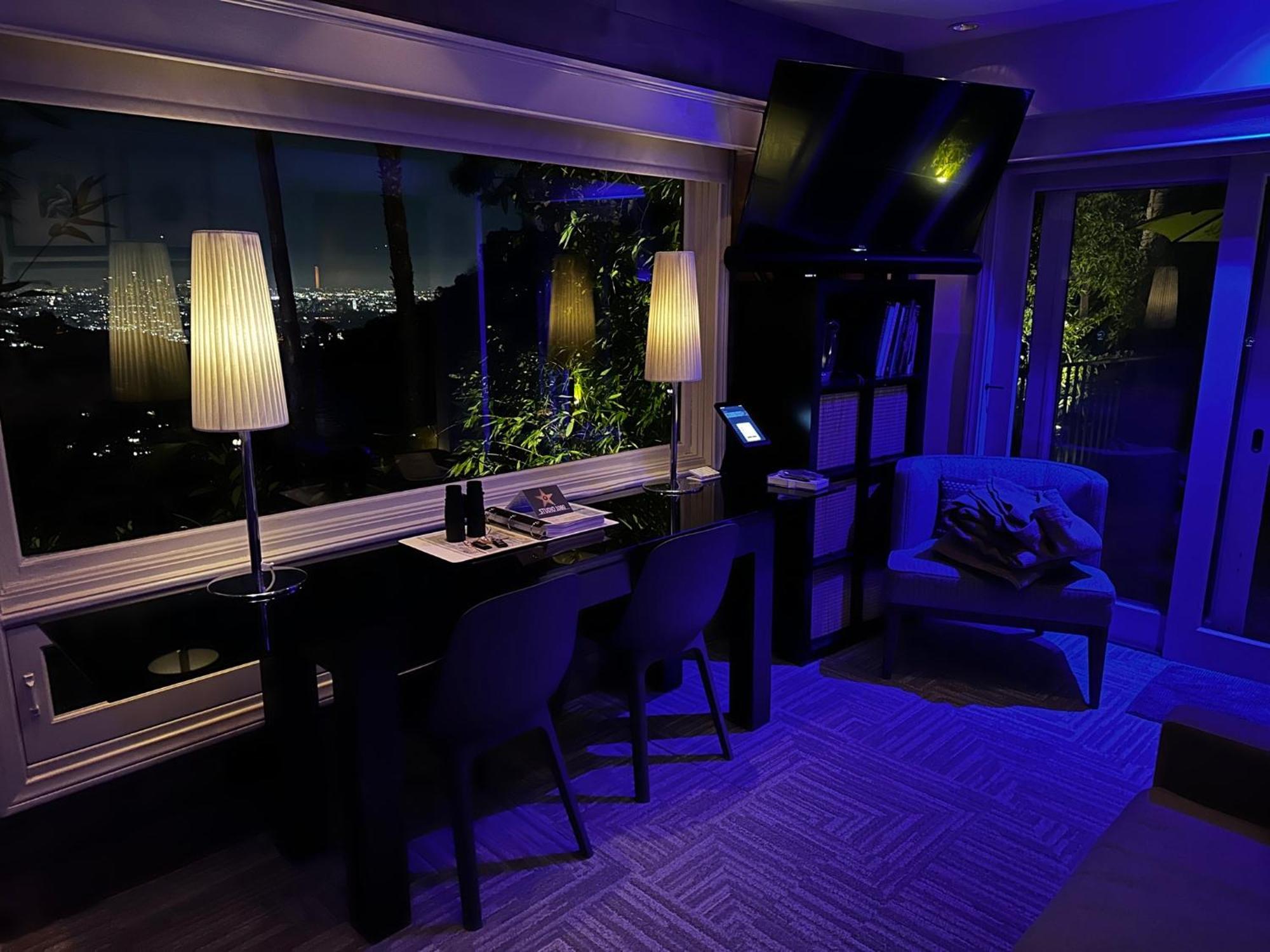 Apartamento Hollywood Hills Jetliner Views At 1080 Hollywood Los Ángeles